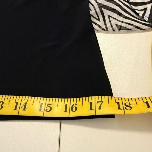 Frank Lyman Black and White Sheer Chiffon Overlay Poncho Top Size 10 Old Money - Picture 12 of 16